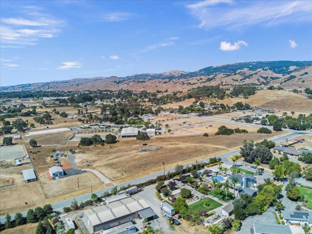 2055 Rucker Avenue, Gilroy CA: https://media.crmls.org/mediaz/d10433c0-25ac-42a3-805b-b2f1029589f4.jpg