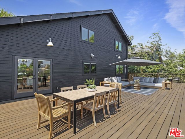2304 Vestal Avenue, Los Angeles CA: https://media.crmls.org/mediaz/d1047960-594b-41a2-b823-cb6d6d3cc2d8.jpg