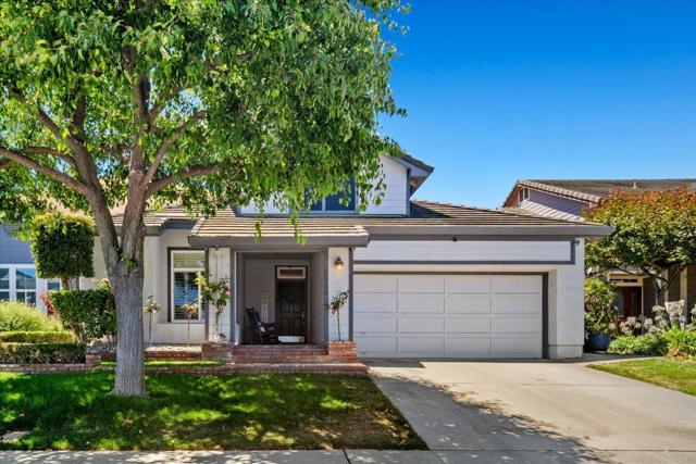 17716 Riverbend Road, Salinas CA: https://media.crmls.org/mediaz/d1047a19-7fc1-4012-be11-523f811a57ba.jpg