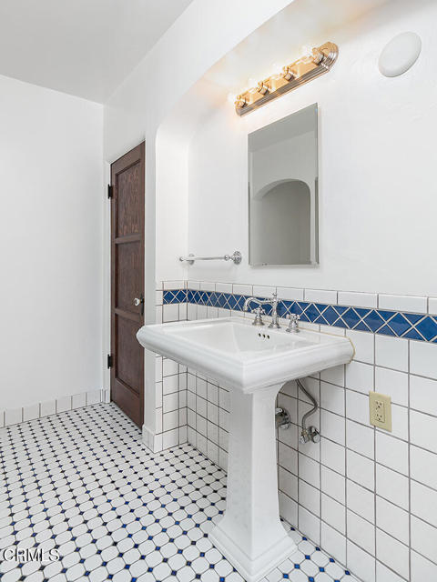 Detail Gallery Image 15 of 25 For 5240 Ellenwood Pl, Los Angeles,  CA 90041 - 4 Beds | 2 Baths