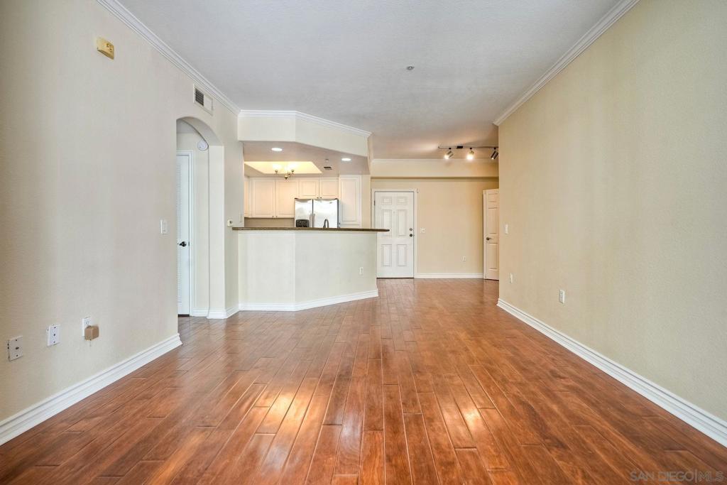 9253 Regents Road - photo 9