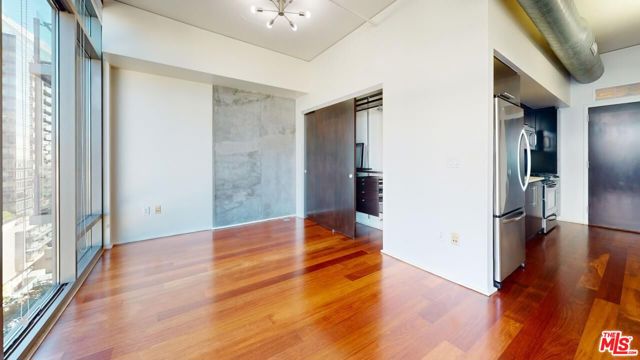 1100 Hope Street, Los Angeles, California 90015, 1 Bedroom Bedrooms, ,1 BathroomBathrooms,Condominium,For Sale,Hope,24402485