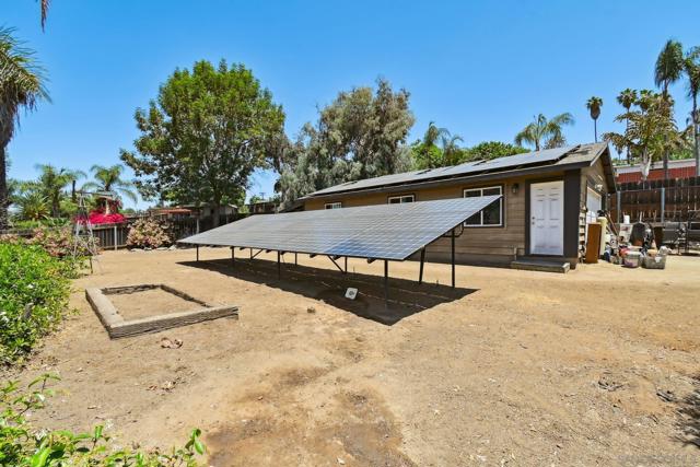 1830 Lisa Terrace, El Cajon CA: https://media.crmls.org/mediaz/d1054759-74d8-4c5a-990b-0c9465fd1199.jpg
