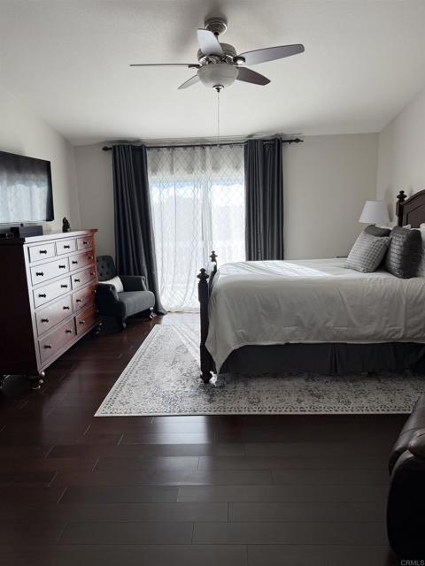 Detail Gallery Image 17 of 26 For 346 Rimhurst Ct, Oceanside,  CA 92058 - 4 Beds | 2 Baths