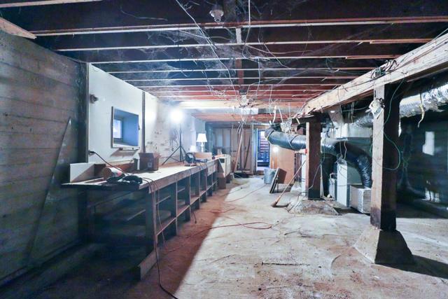 4980 Paradise Drive, Tiburon CA: https://media.crmls.org/mediaz/d106087a-38e3-4a7a-89a6-31006c7a0863.jpg