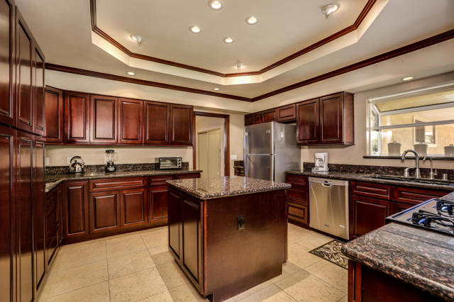 Image 8 of 28 For 79860 Fiesta Drive
