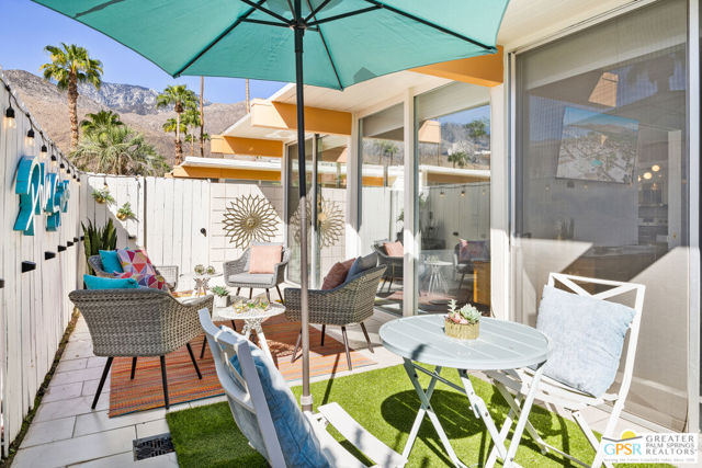 1111 E Palm Canyon Drive, Palm Springs CA: https://media.crmls.org/mediaz/d106f6b5-60f0-414f-ad48-6b97d2ad999e.jpg