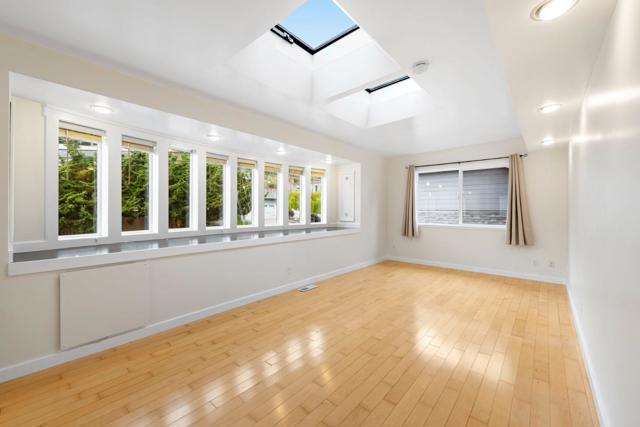 714 Rockaway Beach Avenue, Pacifica CA: https://media.crmls.org/mediaz/d1071b2f-1247-4950-b132-56fa5b536734.jpg