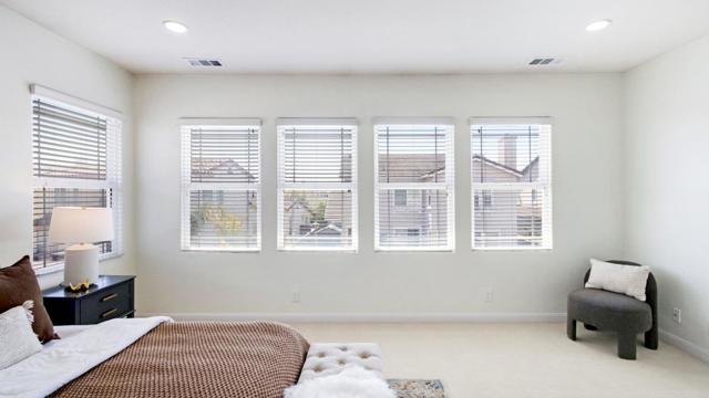 Image 16 of 52 For 2760 Shellgate Circle