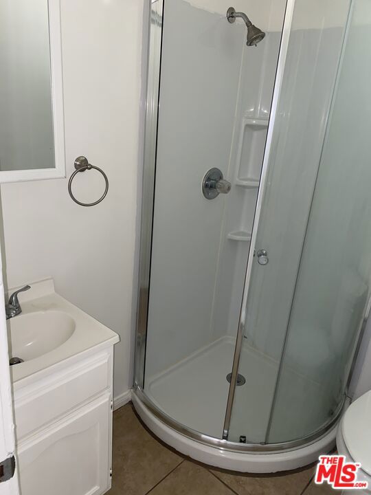 1923 19TH Street, Santa Monica CA: https://media.crmls.org/mediaz/d10841b7-1c6a-49a0-ae43-4f269797ae75.jpg