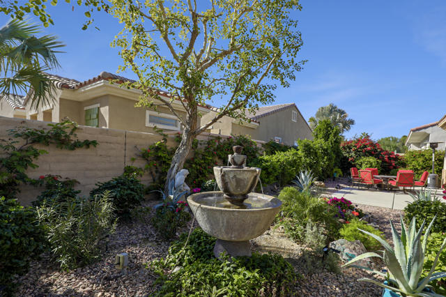 81025 Avenida Lorena, Indio CA: https://media.crmls.org/mediaz/d108b0cb-434a-4cdc-bdde-a06688f4a526.jpg