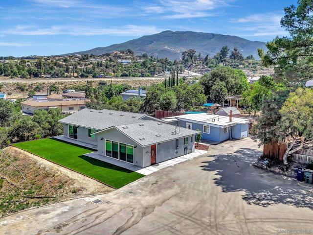 1452 Rock Terrace, Alpine CA: https://media.crmls.org/mediaz/d108d71a-fe27-4989-a93f-83ec5a998bd6.jpg