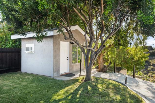 4158 Seri Street, San Diego CA: https://media.crmls.org/mediaz/d10900af-feb9-4ea8-9f32-3f521025c176.jpg
