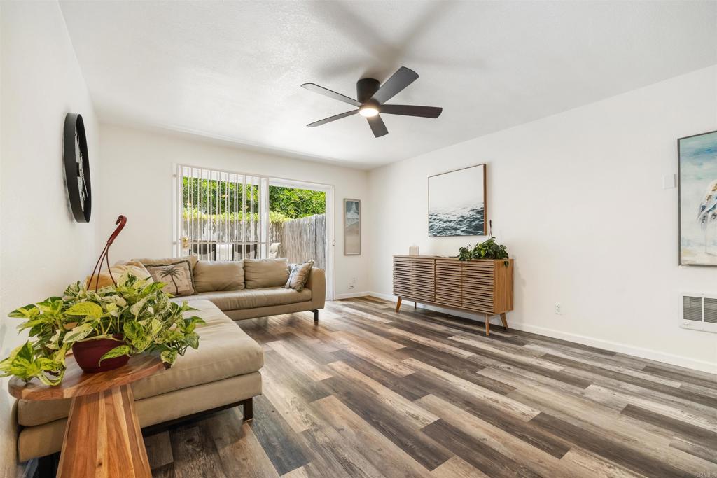 1645 Emerald - photo 10