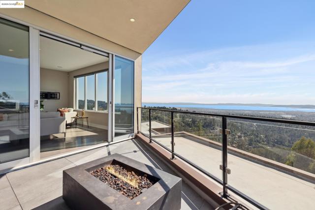 25 Diablo Dr, Oakland CA: https://media.crmls.org/mediaz/d10bbbf1-11c1-4605-924c-0080f1524c46.jpg