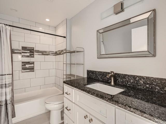 Image 4 of 12 For 2040 Robinson Avenue B