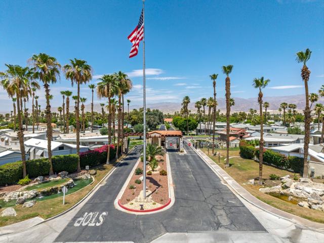 84136 Avenue 44, Indio CA: https://media.crmls.org/mediaz/d10d5dbb-c566-41a1-aecb-f68d8b66a48a.jpg