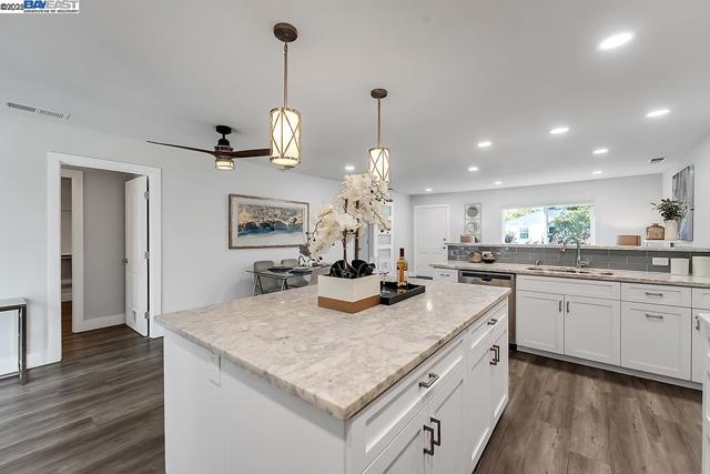 338 Orchard Ave, Sunnyvale CA: https://media.crmls.org/mediaz/d10d7dec-fb58-4be9-b92e-087d3f65a055.jpg