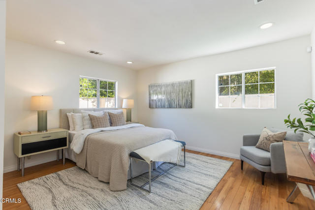 Detail Gallery Image 47 of 70 For 4926 Crown Ave, La Canada Flintridge,  CA 91011 - 3 Beds | 3/1 Baths