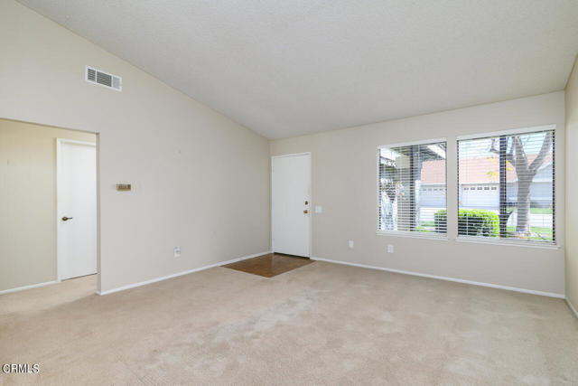 Detail Gallery Image 10 of 34 For 42116 Village 42, Camarillo,  CA 93012 - 2 Beds | 2 Baths