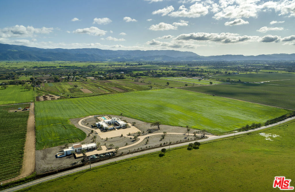 4200 Roblar Avenue, Santa Ynez, CA 93460