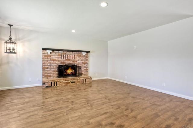 Detail Gallery Image 9 of 39 For 1019 Highland Dr, Vista,  CA 92083 - 3 Beds | 2 Baths