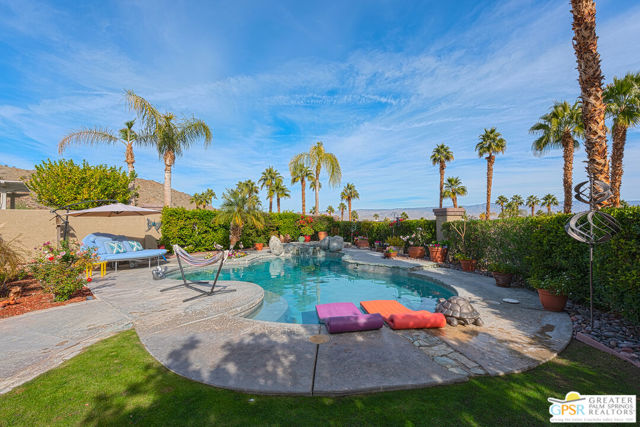27 Alta Vista Drive, Rancho Mirage CA: https://media.crmls.org/mediaz/d1116b81-0790-4c15-9fb3-a3db0ca9a046.jpg
