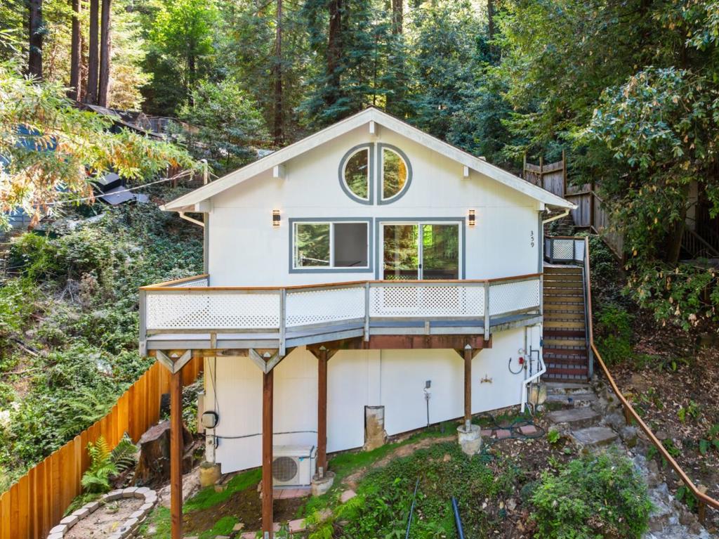 359 Redwood Road