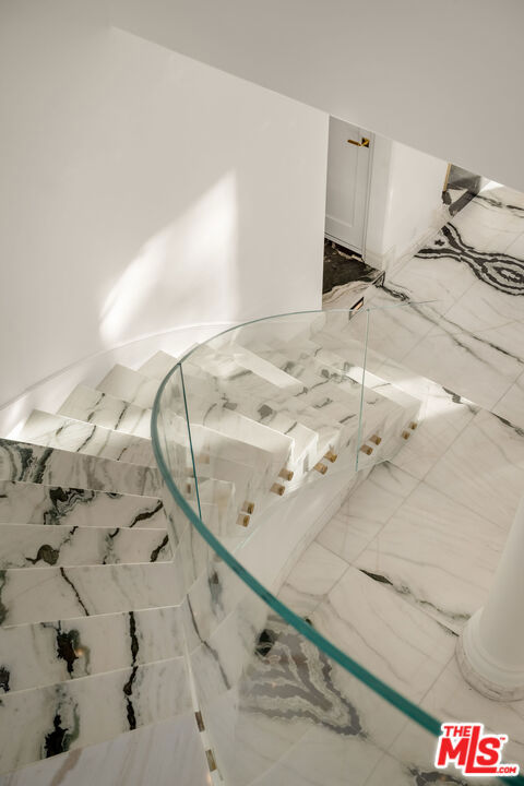 MLS #26854335 image #37