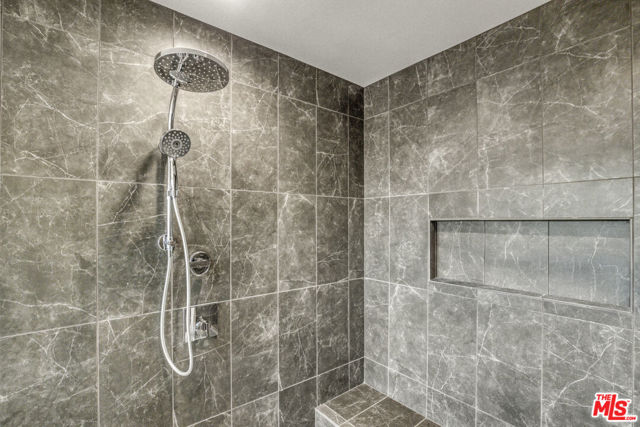 20254 Liverpool Way, Porter Ranch CA: https://media.crmls.org/mediaz/d113d5f5-db97-49b8-a1d2-9066288e996e.jpg