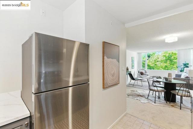 2601 College Ave, Berkeley CA: https://media.crmls.org/mediaz/d113fd46-4ca0-4a72-89bd-60e2d477e597.jpg