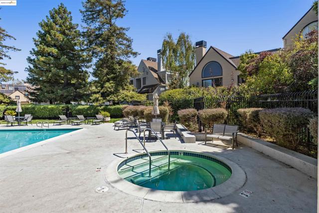 3732 Northridge Dr, Richmond CA: https://media.crmls.org/mediaz/d1143932-4f81-4b7a-ad5b-43787f247d29.jpg