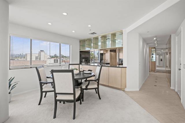 Detail Gallery Image 5 of 25 For 3868 Riviera 4a,  San Diego,  CA 92109 - 3 Beds | 2/1 Baths