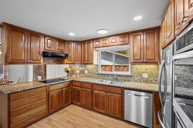 2361 Panoramic Drive, Concord CA: https://media.crmls.org/mediaz/d114d30a-3092-4062-a935-0214095d361b.jpg