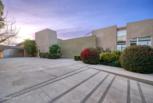 3681 Alomar Drive, Sherman Oaks CA: https://media.crmls.org/mediaz/d114d8c4-4675-413e-915e-3439f72ad5e6.jpg