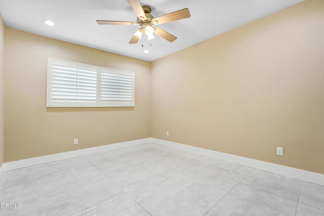 10530 Rubio Avenue, Granada Hills CA: https://media.crmls.org/mediaz/d11537e5-5759-4483-86b3-724c3ce2998a.jpg