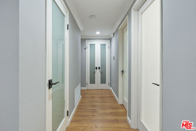930 N Wetherly Drive, West Hollywood CA: https://media.crmls.org/mediaz/d11617ad-1c0b-4443-ad96-ed5d2386409a.jpg