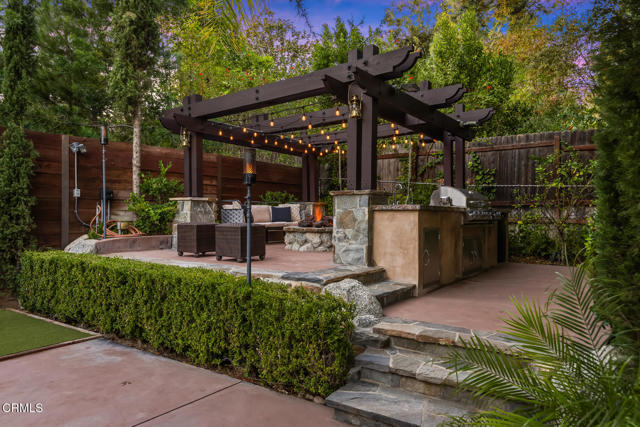 Detail Gallery Image 66 of 75 For 5065 Indianola Way, La Canada Flintridge,  CA 91011 - 4 Beds | 5/2 Baths