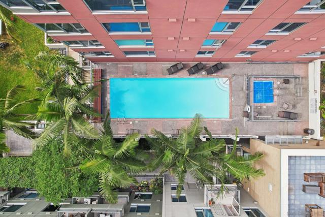 300 W Beech St, San Diego CA: https://media.crmls.org/mediaz/d117a1f5-431b-4326-962a-aadedc3ba54c.jpg