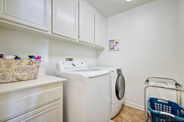 Image 11 of 29 For 16903 New Rochelle Way  91