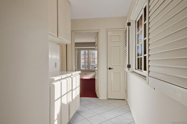 18113 Calle Estepona, San Diego CA: https://media.crmls.org/mediaz/d118a5fe-493c-4585-8f87-54d8b935f7f4.jpg