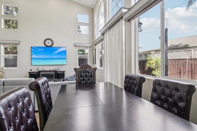 9740 Linnet Court, Gilroy CA: https://media.crmls.org/mediaz/d118aaf7-8684-454b-909c-d226ba003360.jpg