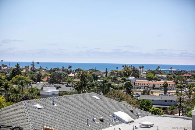 579 Hygeia Ave, Encinitas CA: https://media.crmls.org/mediaz/d119809b-f755-473e-9f5a-18c0bb906449.jpg