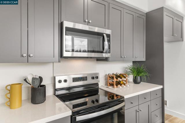 27276 Cosmo Ct, Hayward CA: https://media.crmls.org/mediaz/d11a91b5-1613-4ddf-ba60-ccc4c946c112.jpg