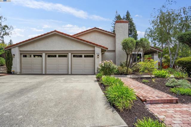643 Contada Cir, Danville CA: https://media.crmls.org/mediaz/d11ae6a3-f820-4332-81d8-0cf32665eccc.jpg