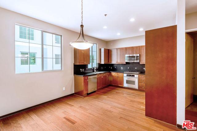 5350 Playa Vista Drive, 14 photo 7