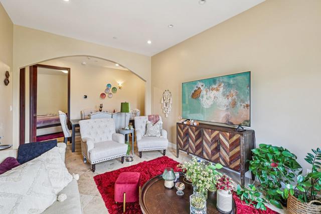 15035 Orchard View Dr, Poway CA: https://media.crmls.org/mediaz/d11b6045-55b5-4517-8491-5de0788c42c8.jpg