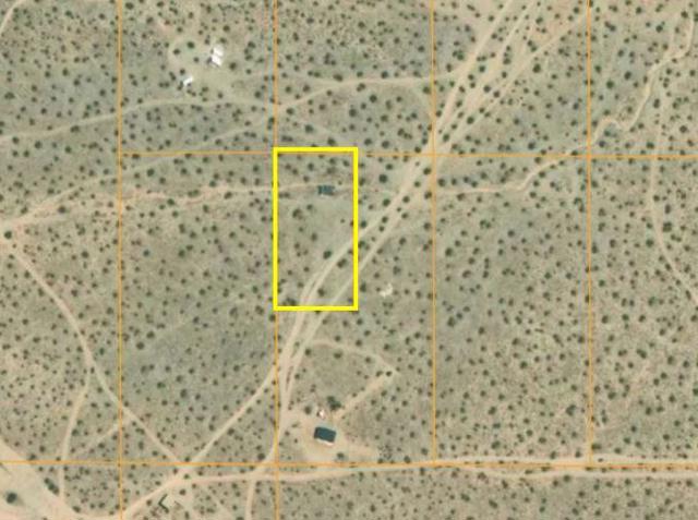 128 Caspers Road, Landers CA: https://media.crmls.org/mediaz/d11b9aff-fad1-47c7-b467-3a231ea9033a.jpg