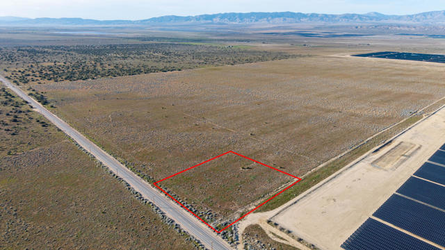 217 Ave D Pav 175 Stw N, Fairmont CA: https://media.crmls.org/mediaz/d11bae91-7969-4387-8dca-f9a1ff749e51.jpg