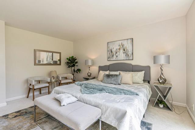 181 Del Medio Avenue, Mountain View CA: https://media.crmls.org/mediaz/d11c0931-9208-4a0e-979e-5a5a9ec019fa.jpg